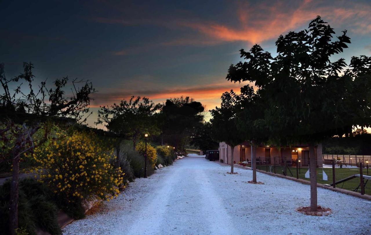 Casa Montefiore 13 Iris Lt Nella Tranquilla Campagna Marchigiana أنكونا المظهر الخارجي الصورة