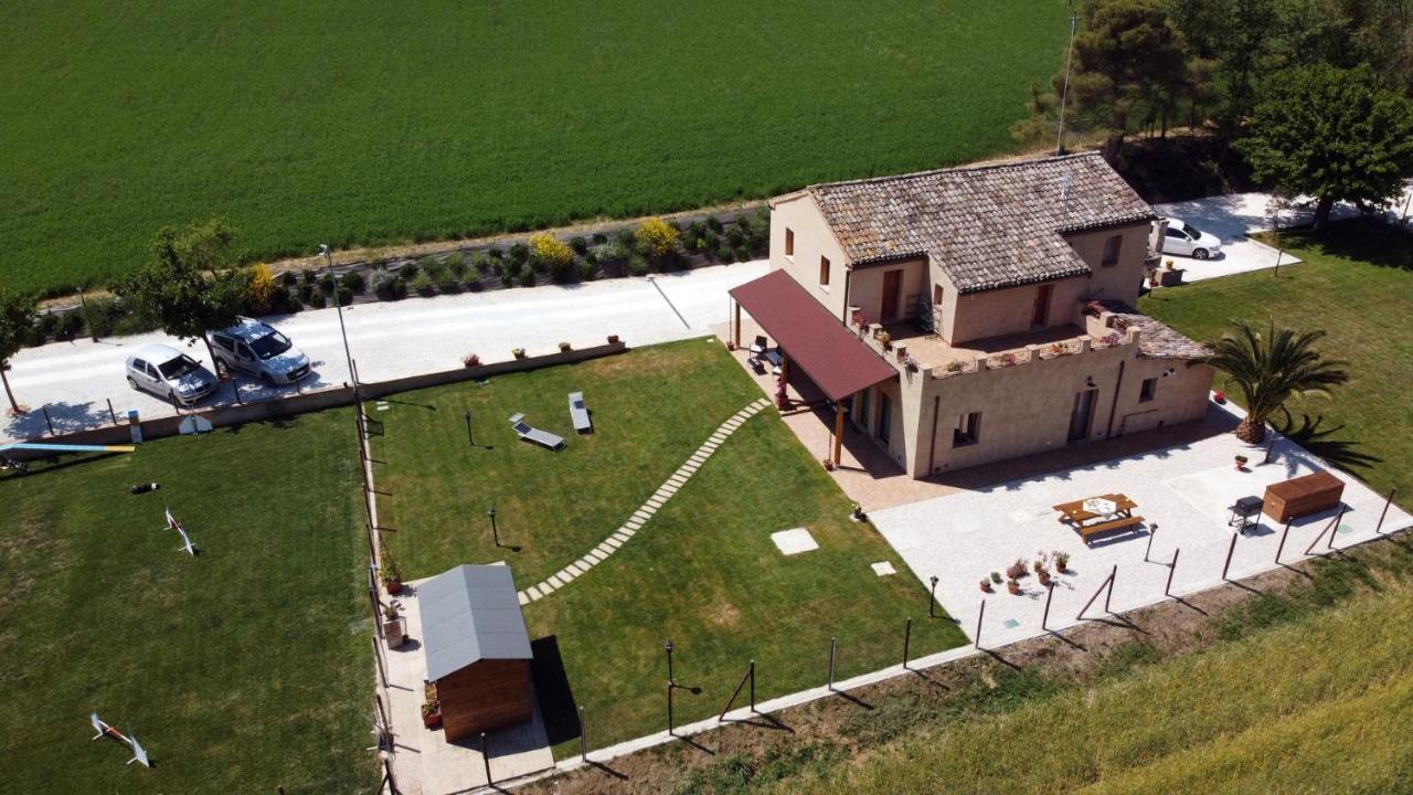 Casa Montefiore 13 Iris Lt Nella Tranquilla Campagna Marchigiana أنكونا المظهر الخارجي الصورة